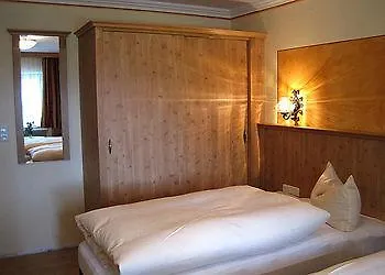 Zur Schonen Aussicht Hotel 3*