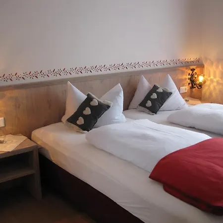 Zur Schonen Aussicht Hotel 3*