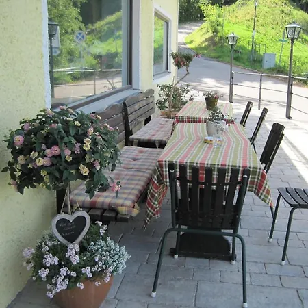 Zur Schonen Aussicht