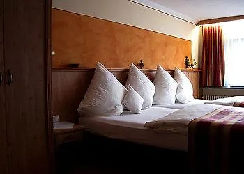 Zur Schonen Aussicht Hotel Übersee